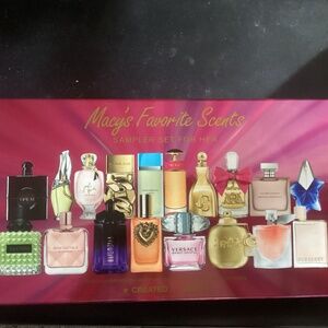 NIB Macy’s 18-Pc. Favorite Scents Sampler Set For Her parfume SEALED